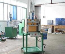 相比普通液壓鉚接機，氣液增壓鉚接機有什么不同