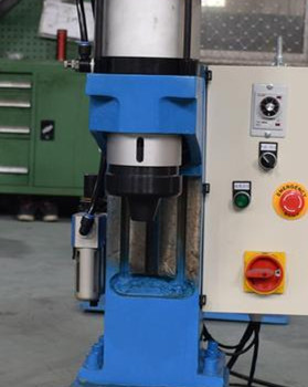 采購一臺液壓鉚接機要多少錢？