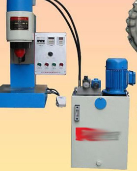 沒有鉚釘連接的無鉚釘鉚接機如何調(diào)試？