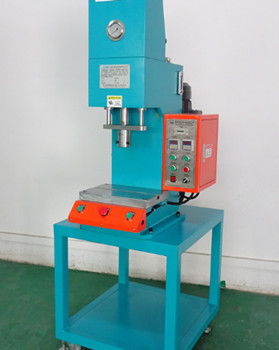 鉚接機大概多少錢一臺？