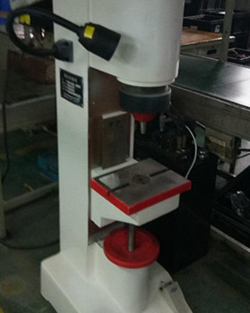 為何越來越多的客戶選擇自動(dòng)鉚接機(jī)？