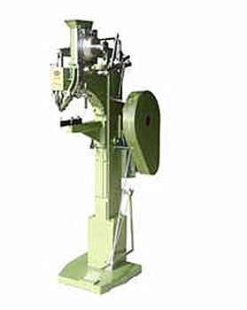 液壓鉚接機(jī)的液壓系統(tǒng)有幾種回路？